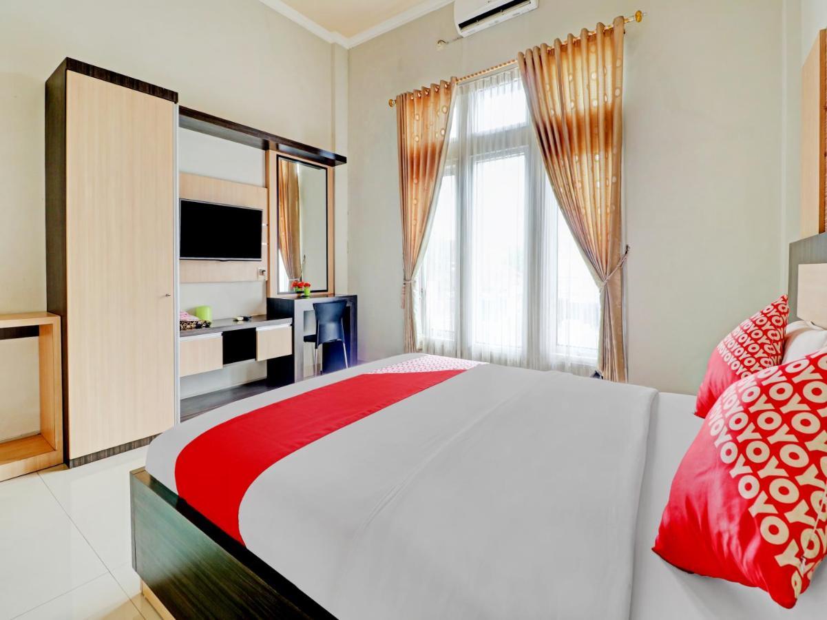 Oyo 90347 Hotel Srikandi Syariah Tasikmalaya Eksteriør bilde