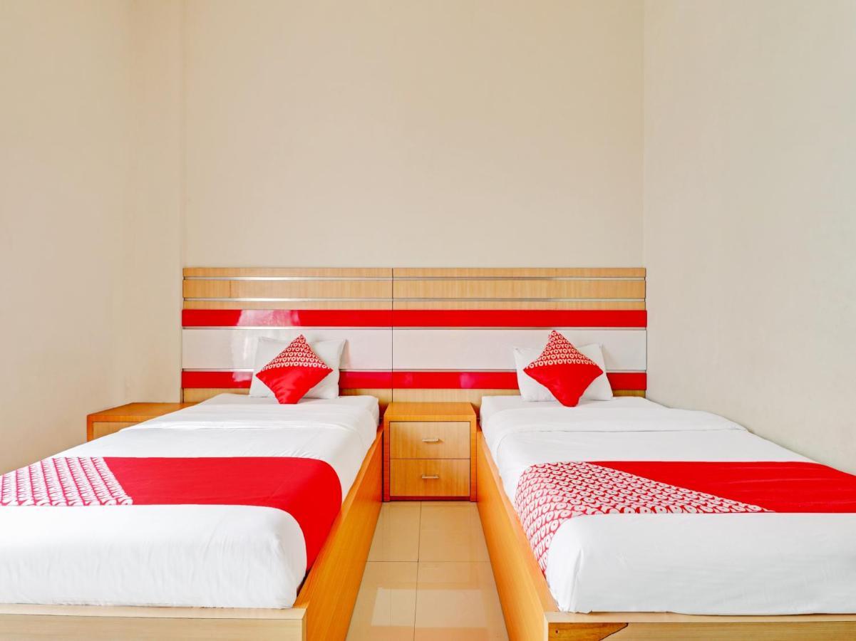 Oyo 90347 Hotel Srikandi Syariah Tasikmalaya Eksteriør bilde