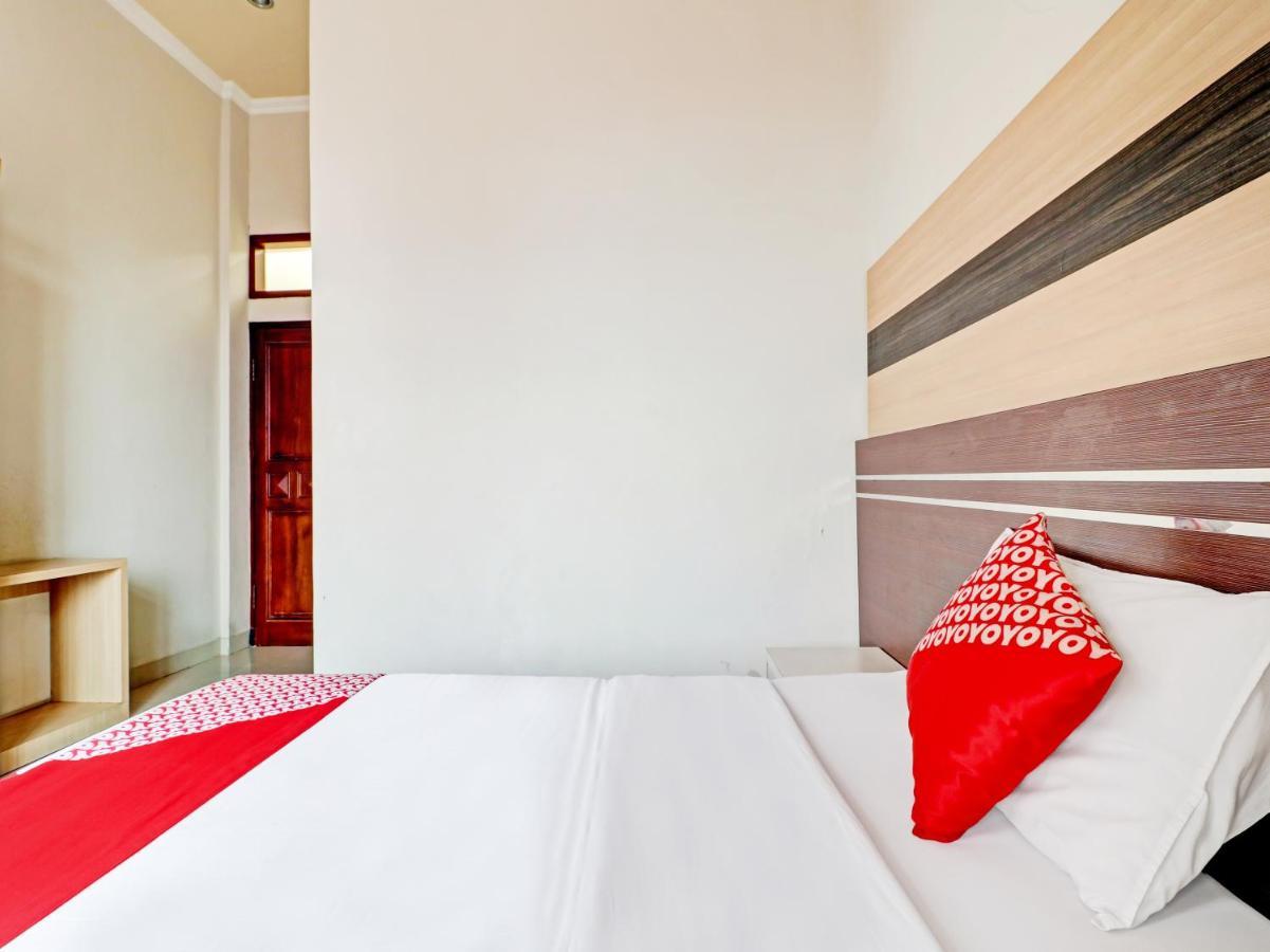 Oyo 90347 Hotel Srikandi Syariah Tasikmalaya Eksteriør bilde