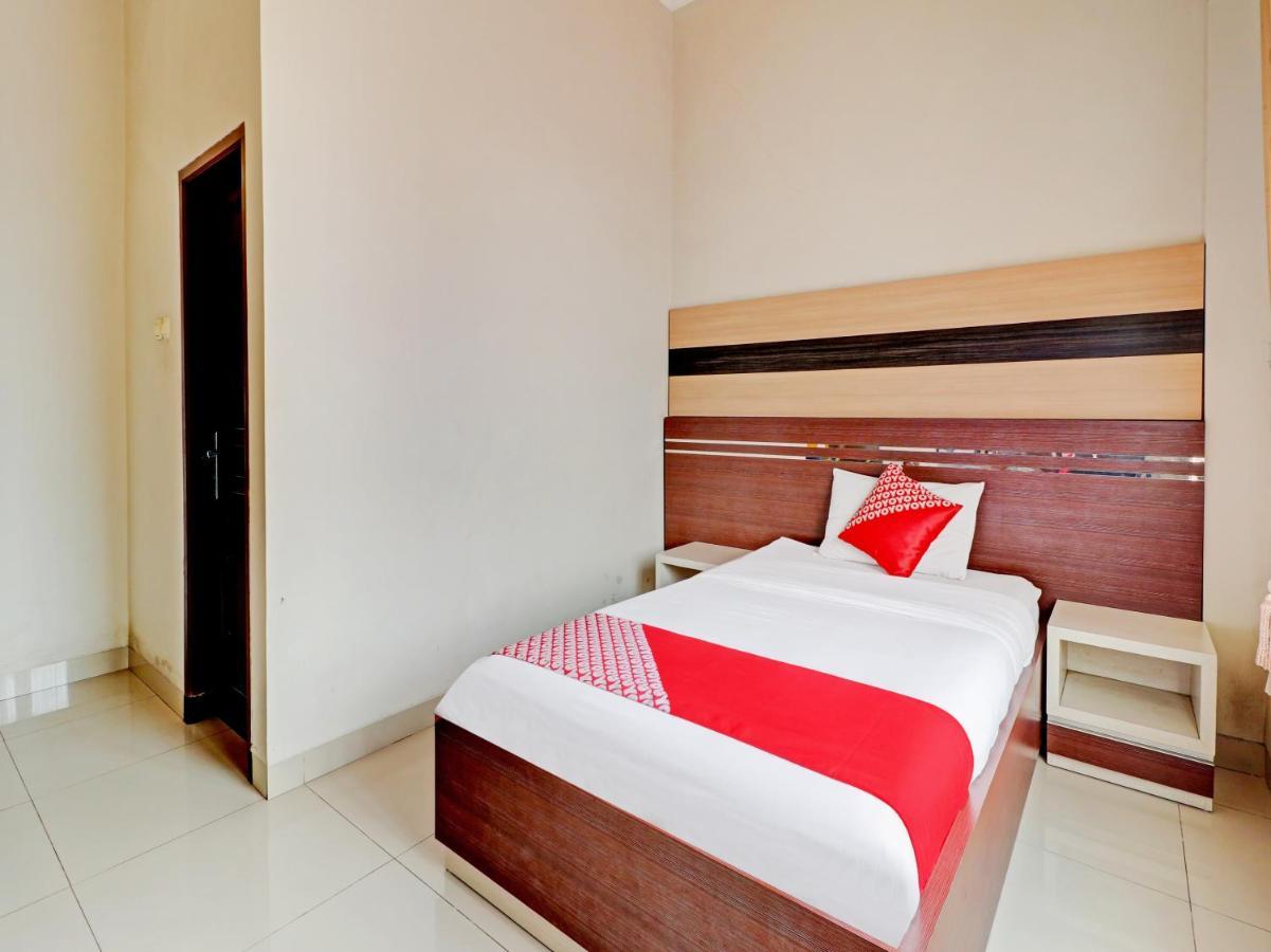 Oyo 90347 Hotel Srikandi Syariah Tasikmalaya Eksteriør bilde
