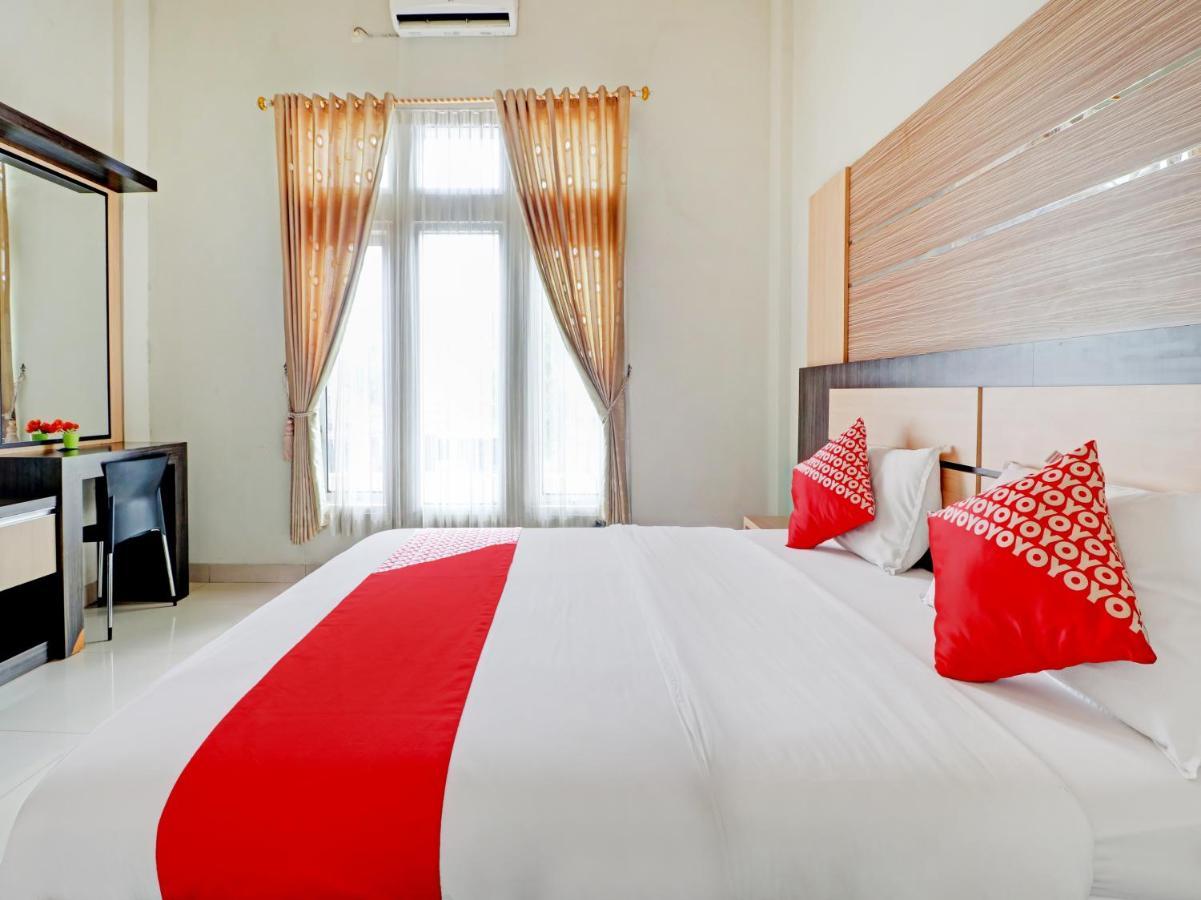 Oyo 90347 Hotel Srikandi Syariah Tasikmalaya Eksteriør bilde