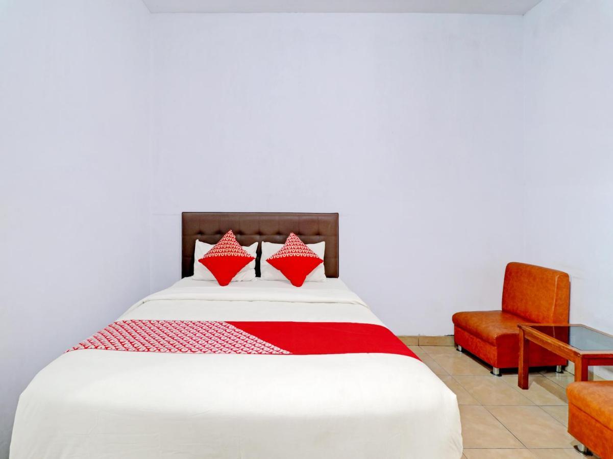 Oyo 90347 Hotel Srikandi Syariah Tasikmalaya Eksteriør bilde
